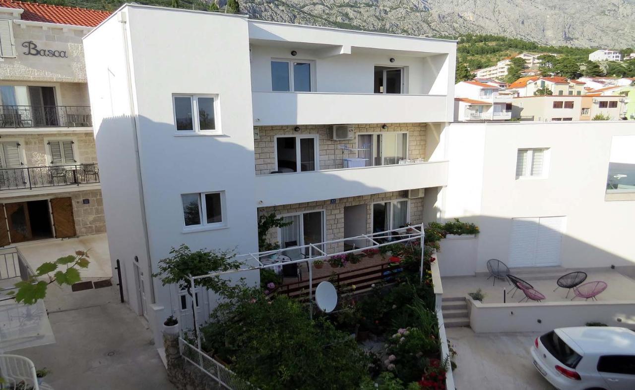 Rooms N&M Baška Voda Exterior foto