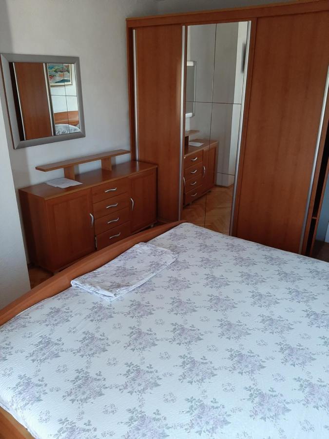 Rooms N&M Baška Voda Exterior foto